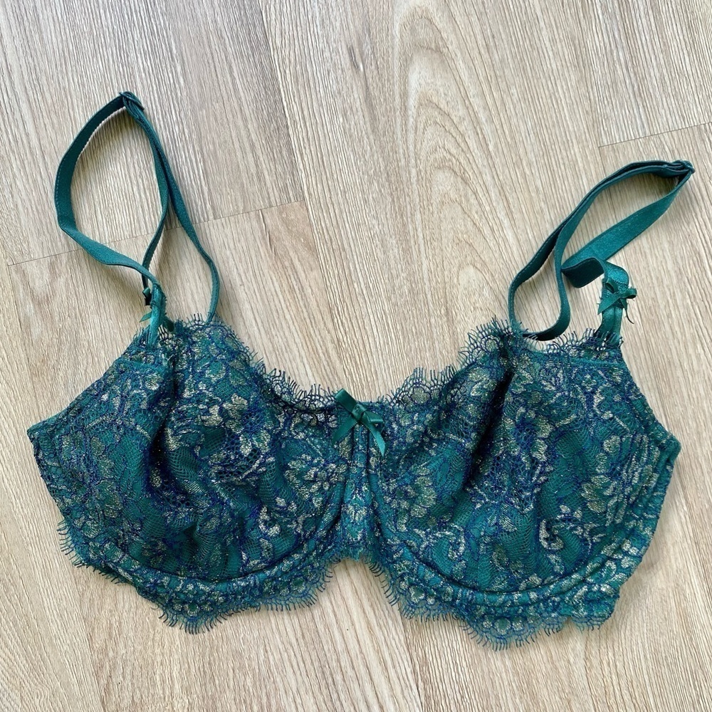 Victoria's Secret Dream Angels Green Lace Bra 32DD Holiday Lingerie